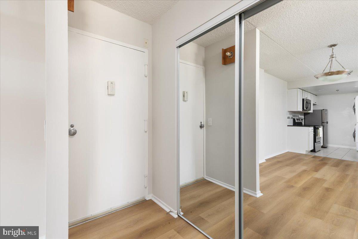 Photo 4 of 41 of 5911 Edsall Rd #1104 condo