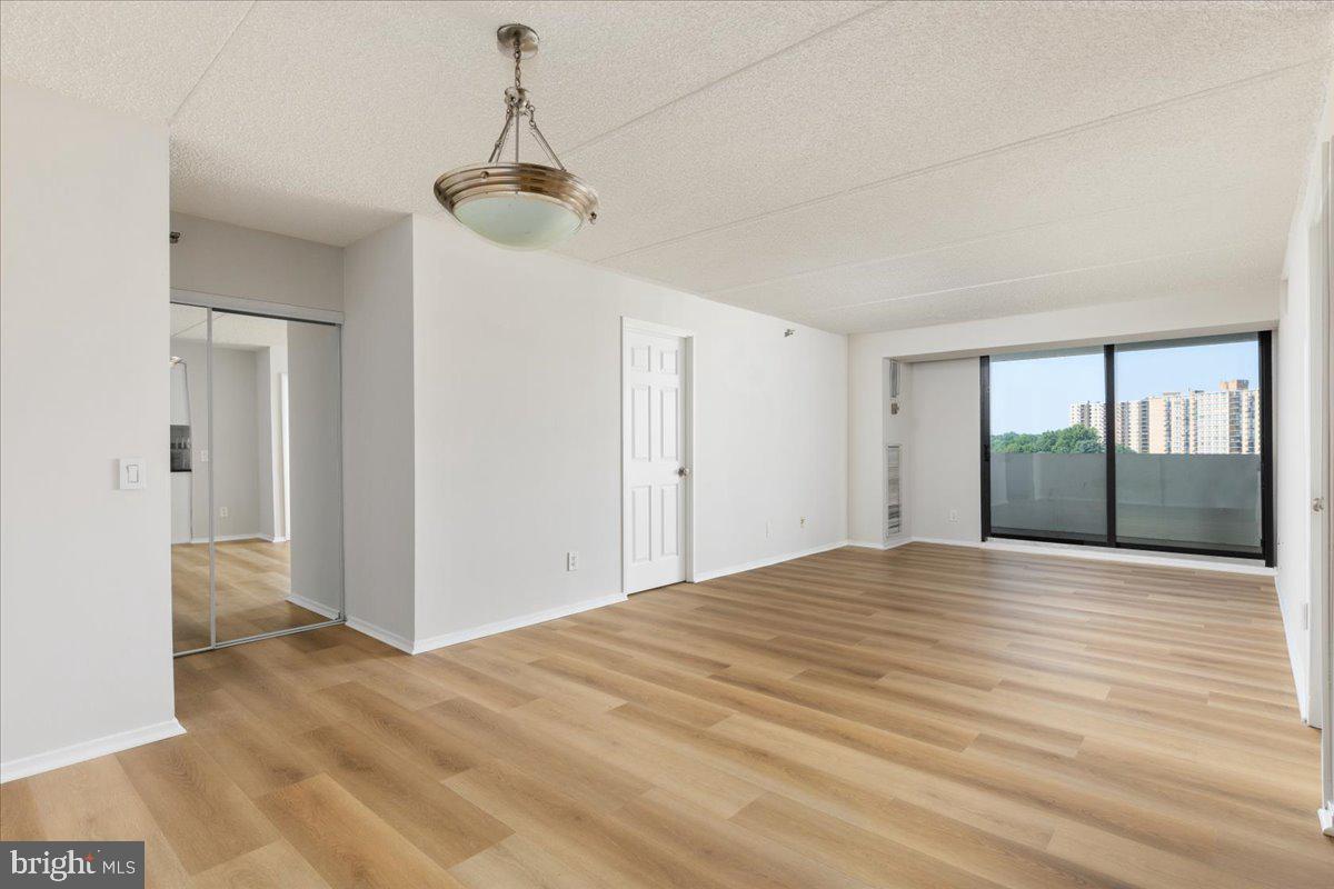 Photo 6 of 41 of 5911 Edsall Rd #1104 condo