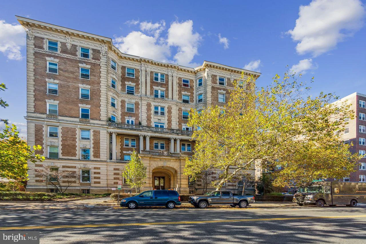 1851 Columbia Road NW Unit 400
