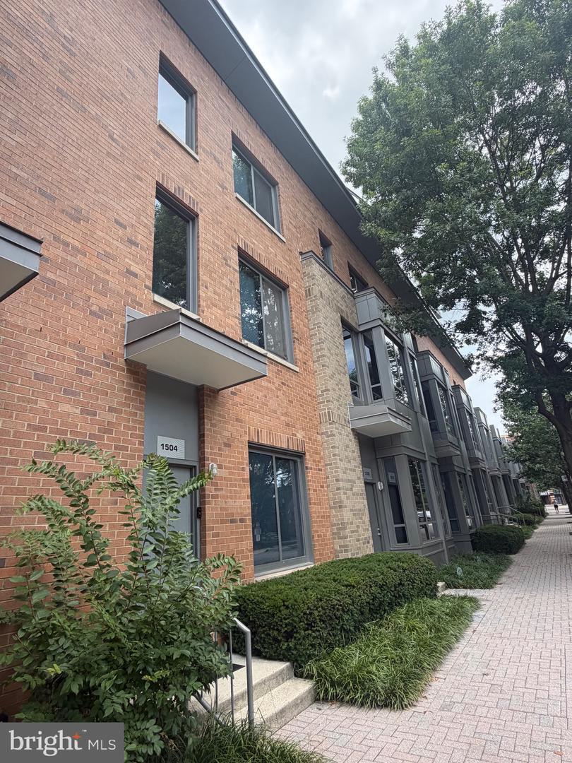 1504 N Scott Street Unit TH-2, Arlington, VA, 22209