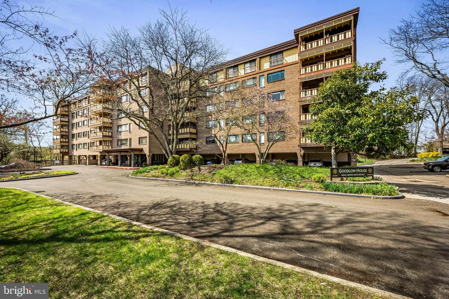 200 Cross Keys Road Unit R43