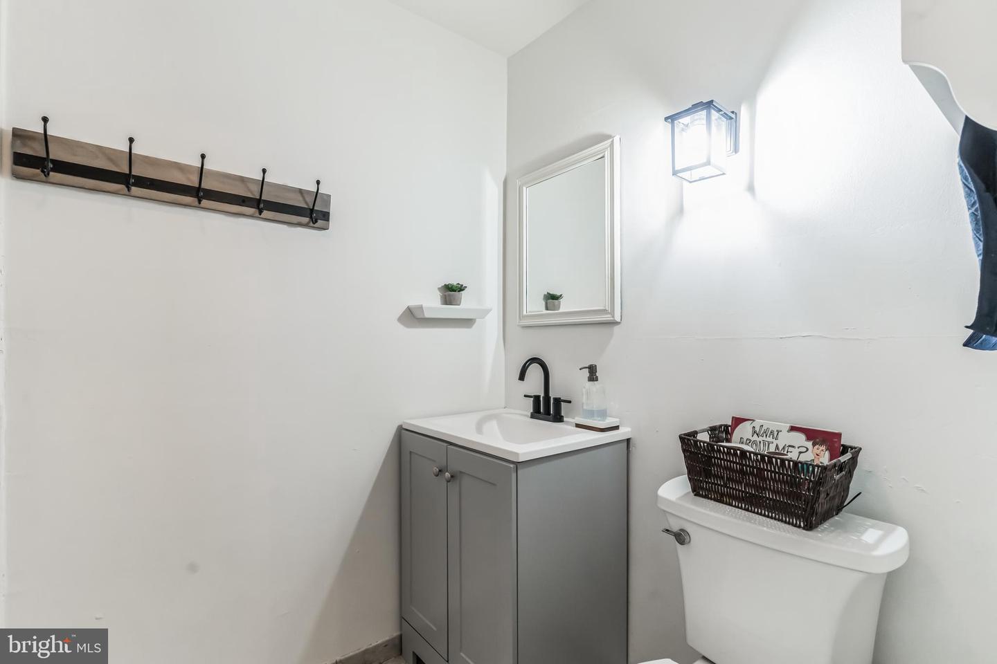 Photo 25 of 36 of 1518 Manley Rd #A2 townhome