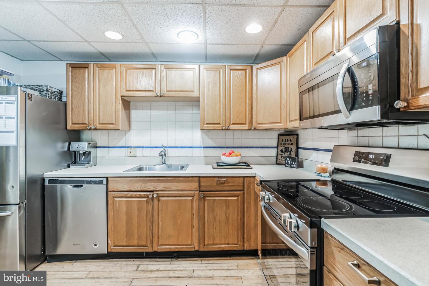 Photo 17 of 36 of 1518 Manley Rd #A2 townhome