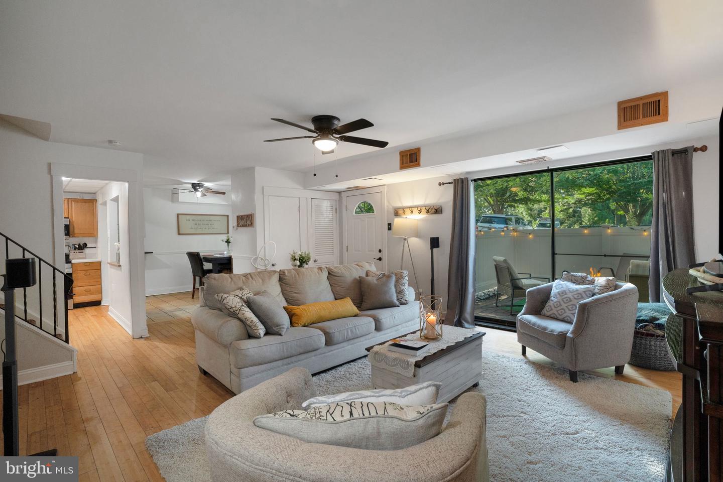 Photo 5 of 36 of 1518 Manley Rd #A2 townhome