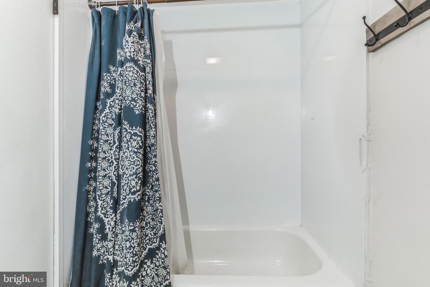 Photo 27 of 36 of 1518 Manley Rd #A2 townhome