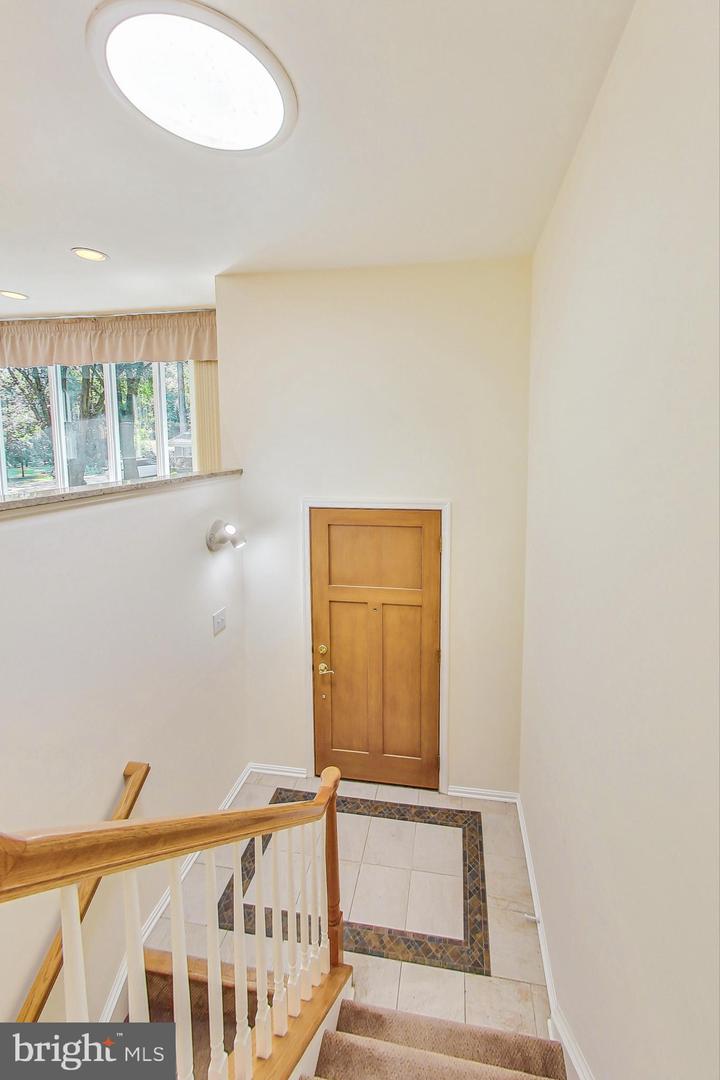 Photo 14 of 49 of 13224 Dangelo Dr house