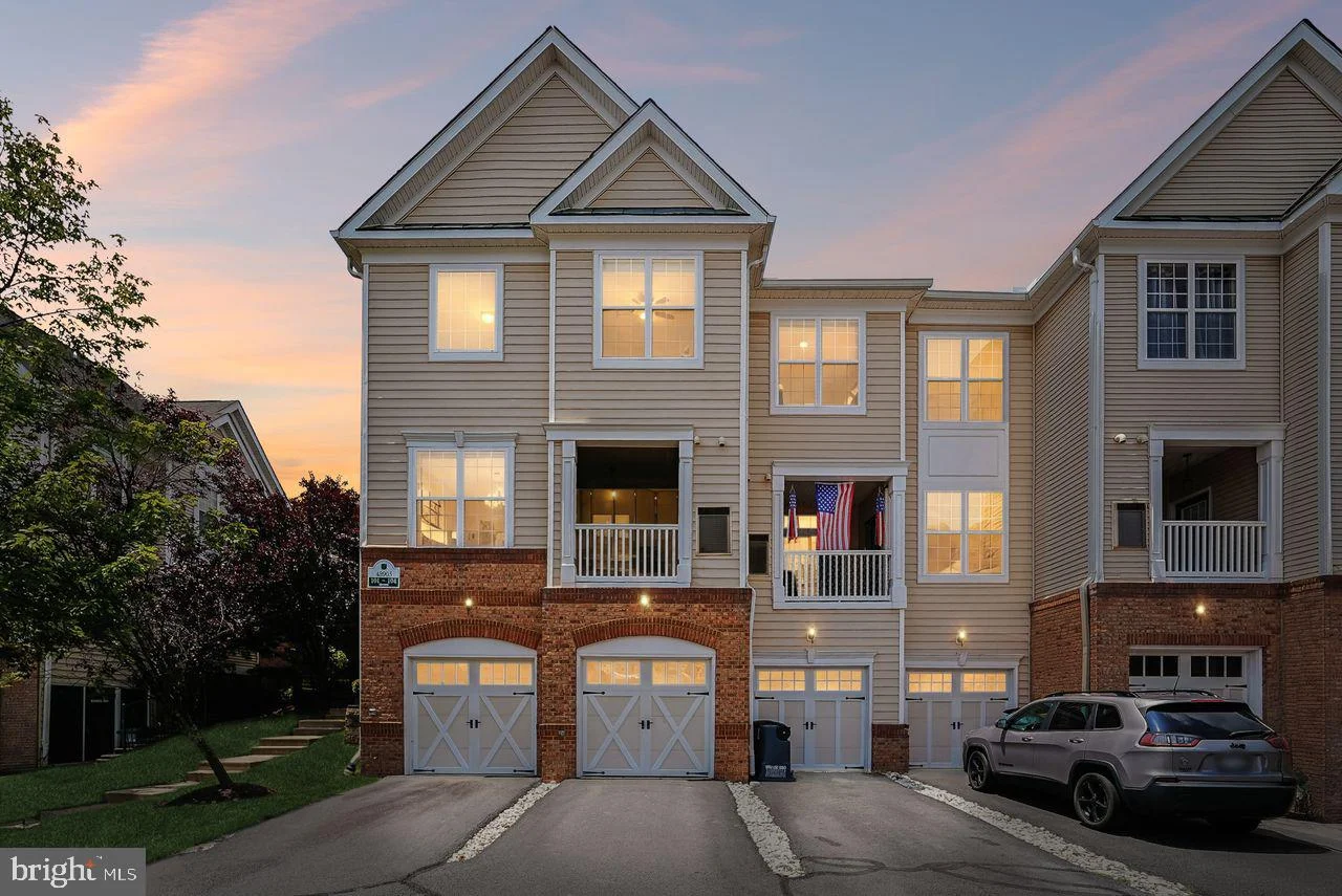 43905 Hickory Corner Terrace Unit 103