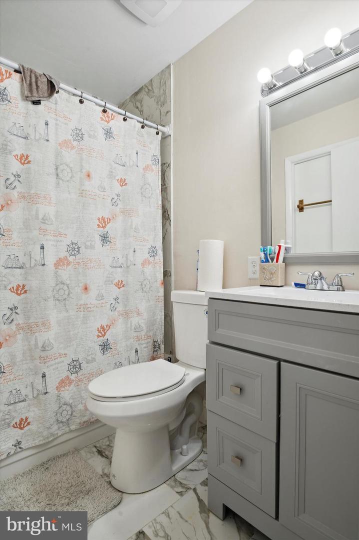 Photo 7 of 25 of 16 Farnsworth Rd townhome