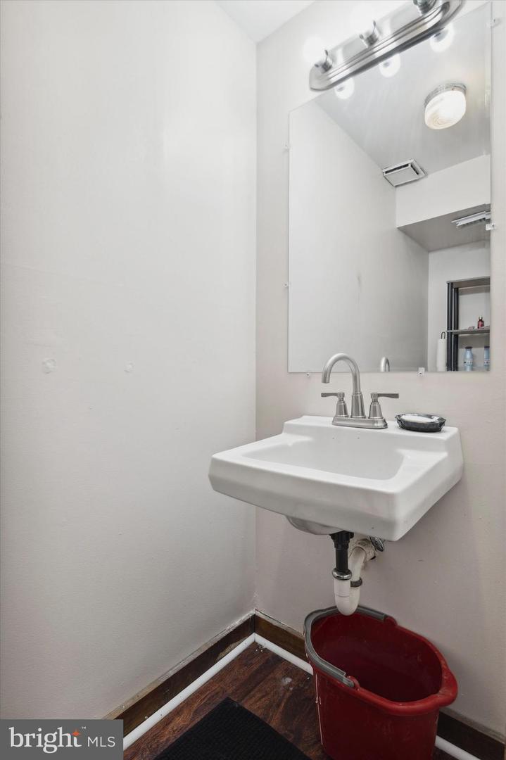 Photo 21 of 25 of 16 Farnsworth Rd townhome