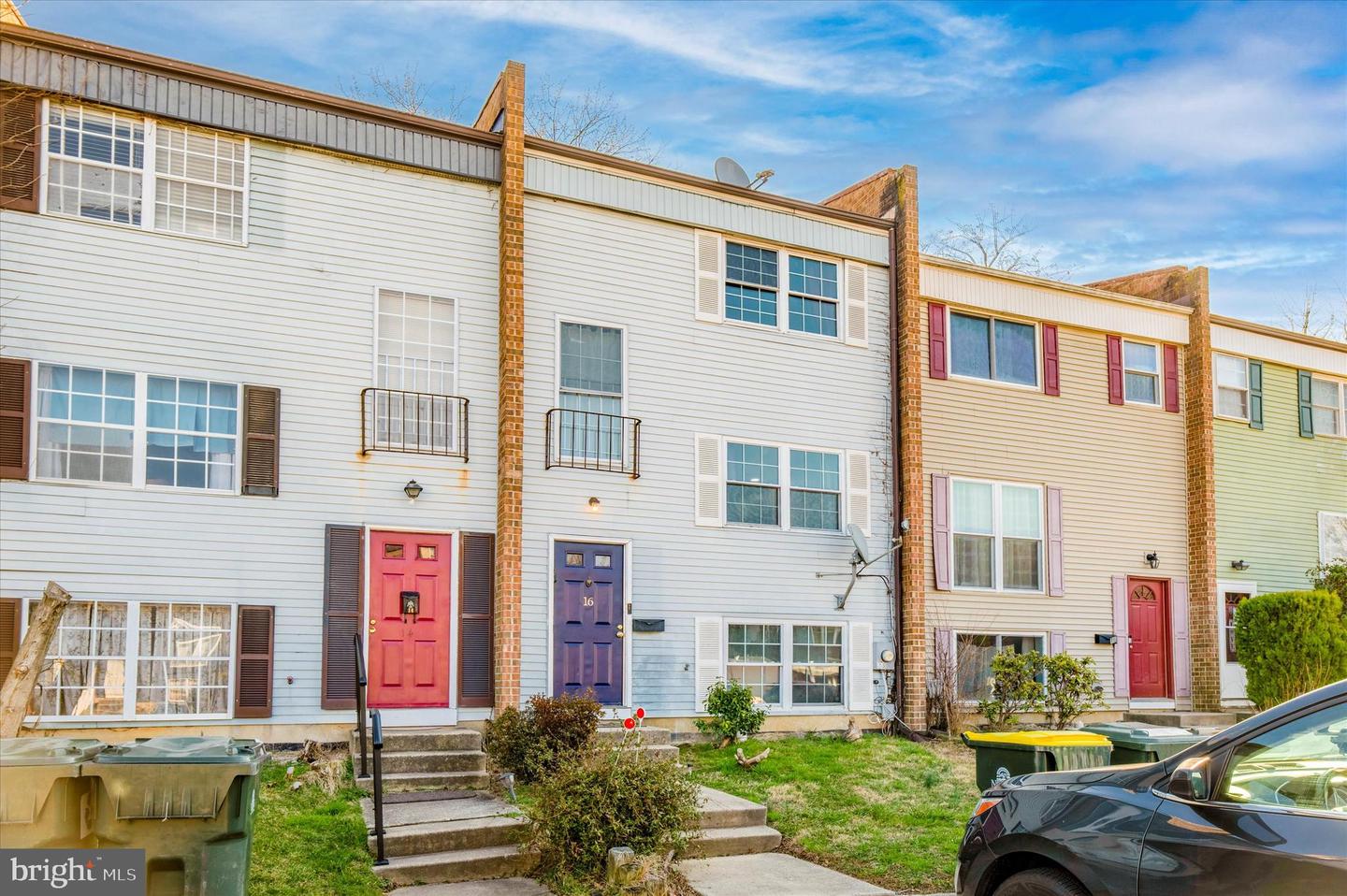 Photo 1 of 25 of 16 Farnsworth Rd townhome