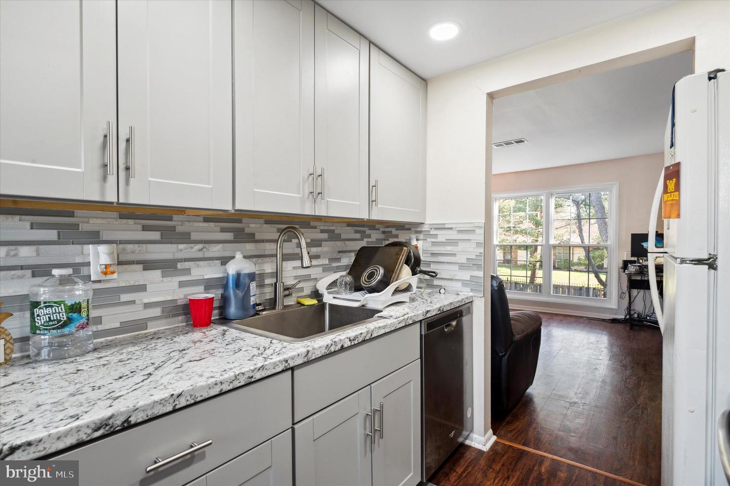 Photo 16 of 25 of 16 Farnsworth Rd townhome