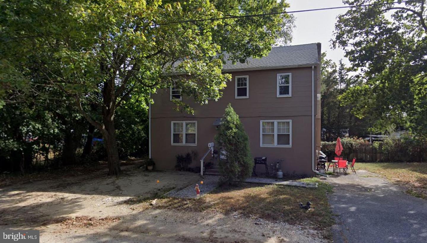 Photo 1 of 1 of 6 Gilmore St house