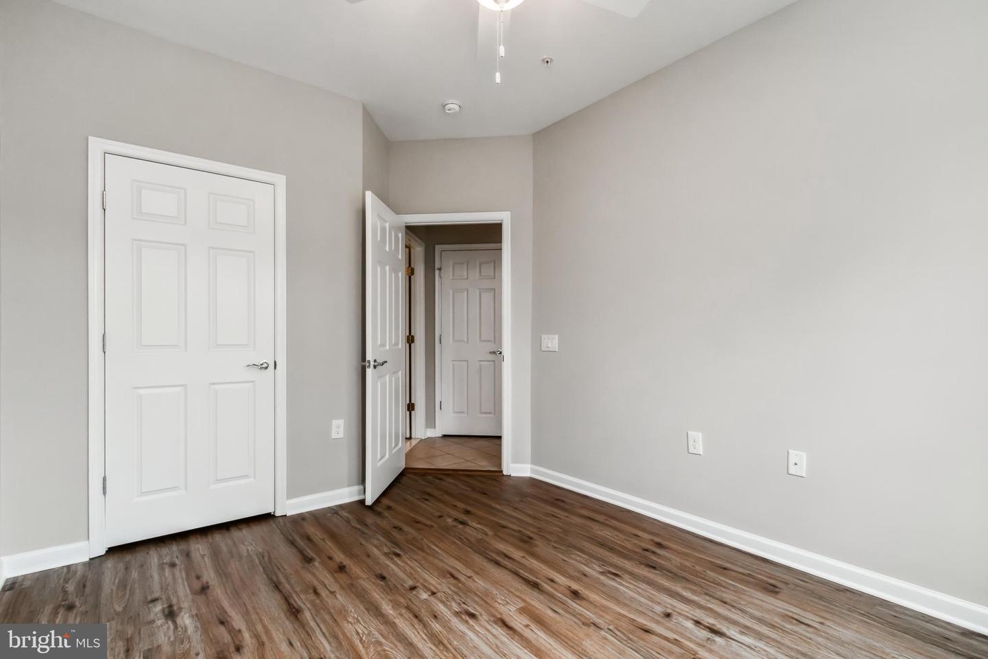 Photo 4 of 28 of 115 Ambrose Ln townhome