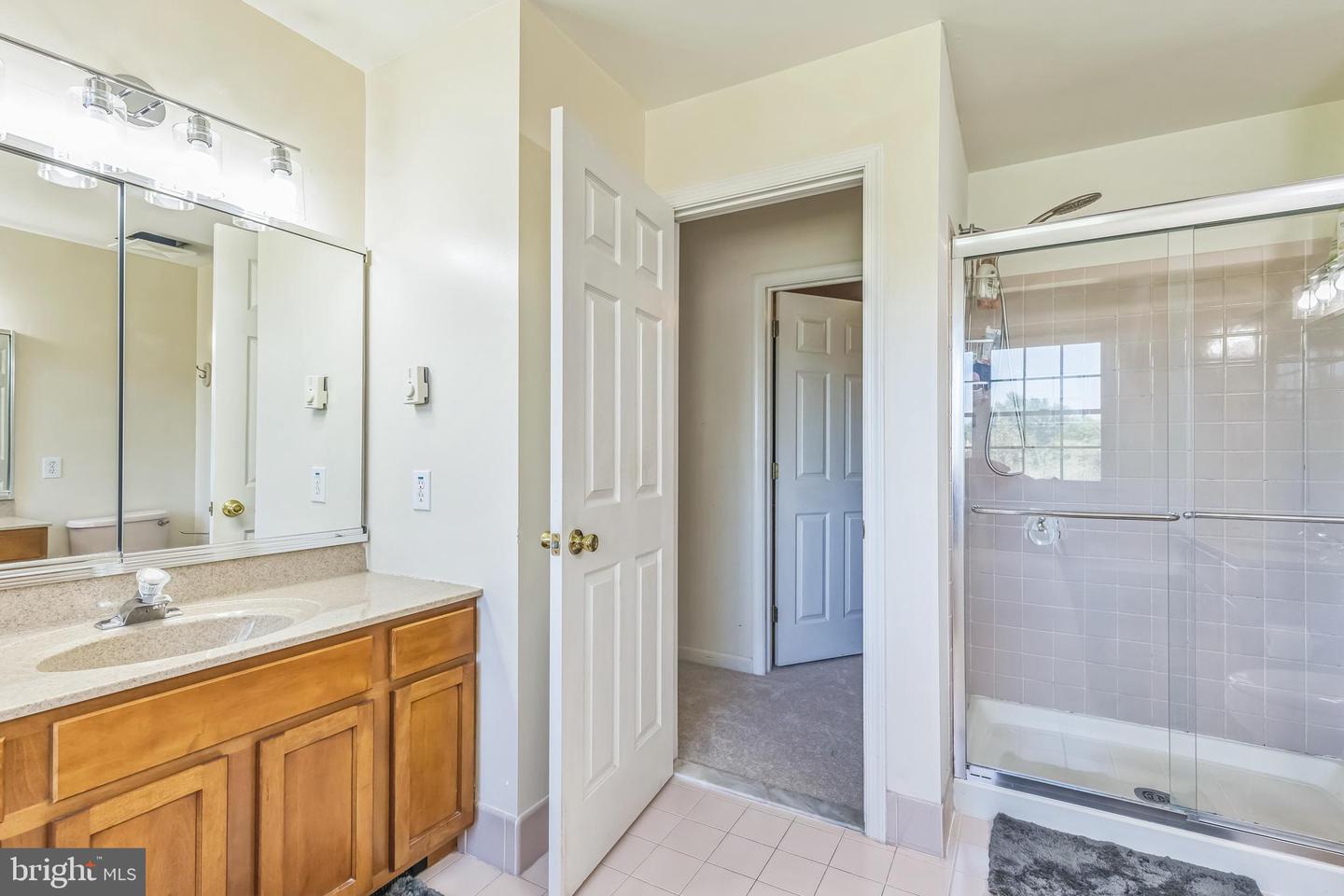 Photo 17 of 28 of 103 Durham Ct townhome