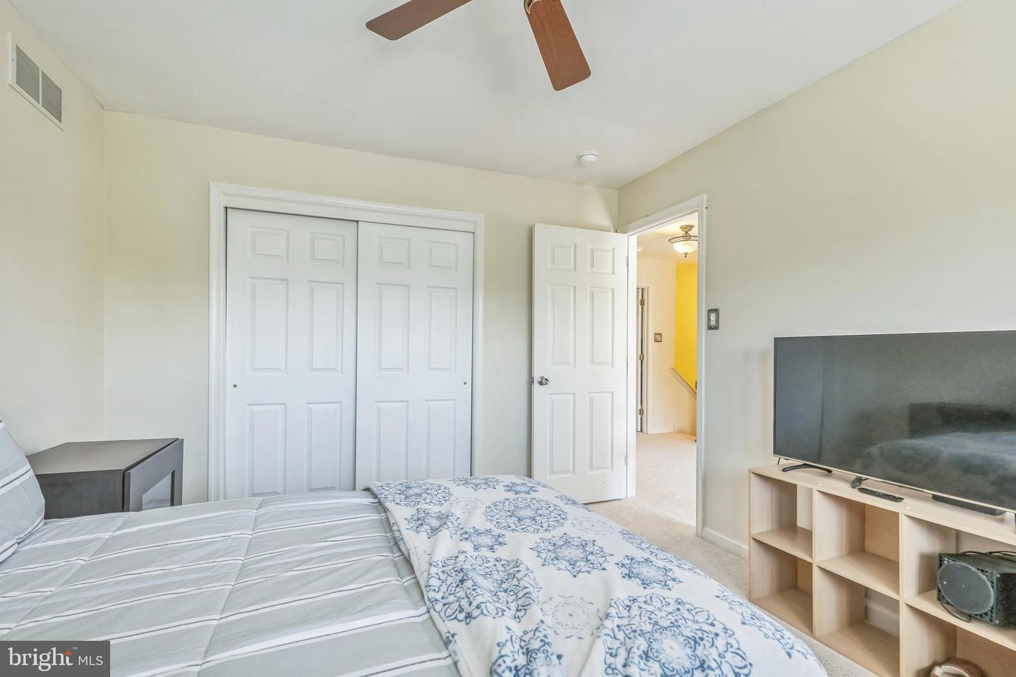 Photo 19 of 28 of 103 Durham Ct townhome