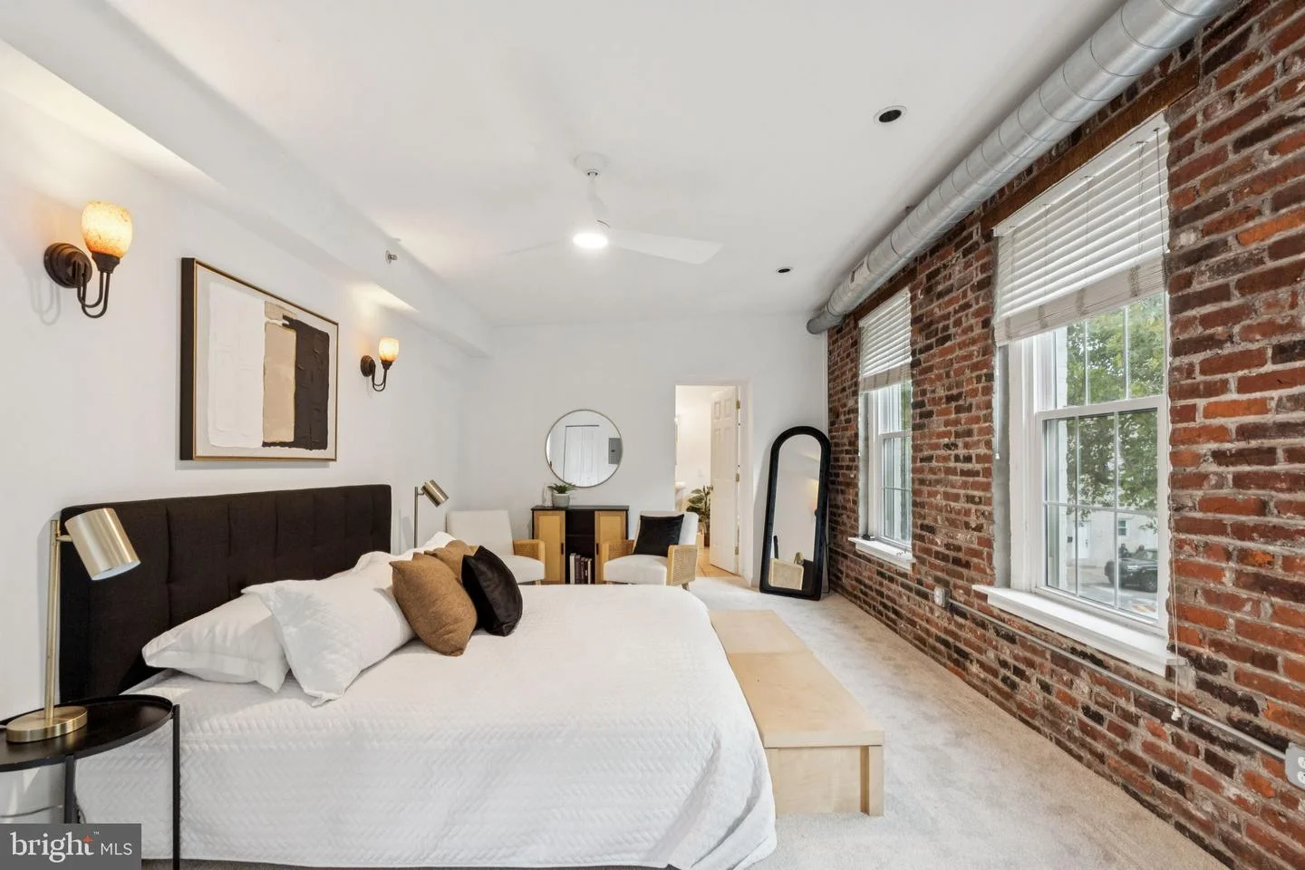 1246 E Montgomery Avenue Unit 5