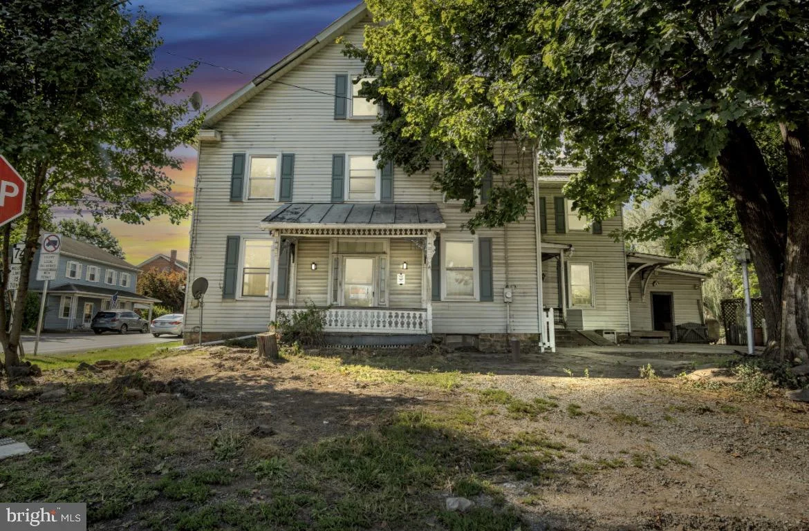 10390 Raccoon Valley Road