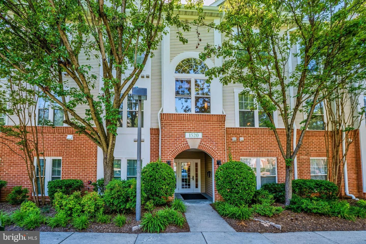 1520 N Point Drive Unit 03-0202