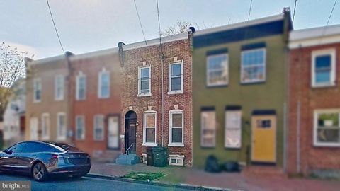 Townhouse in Wilmington DE 1231 Heald STREET 21.jpg