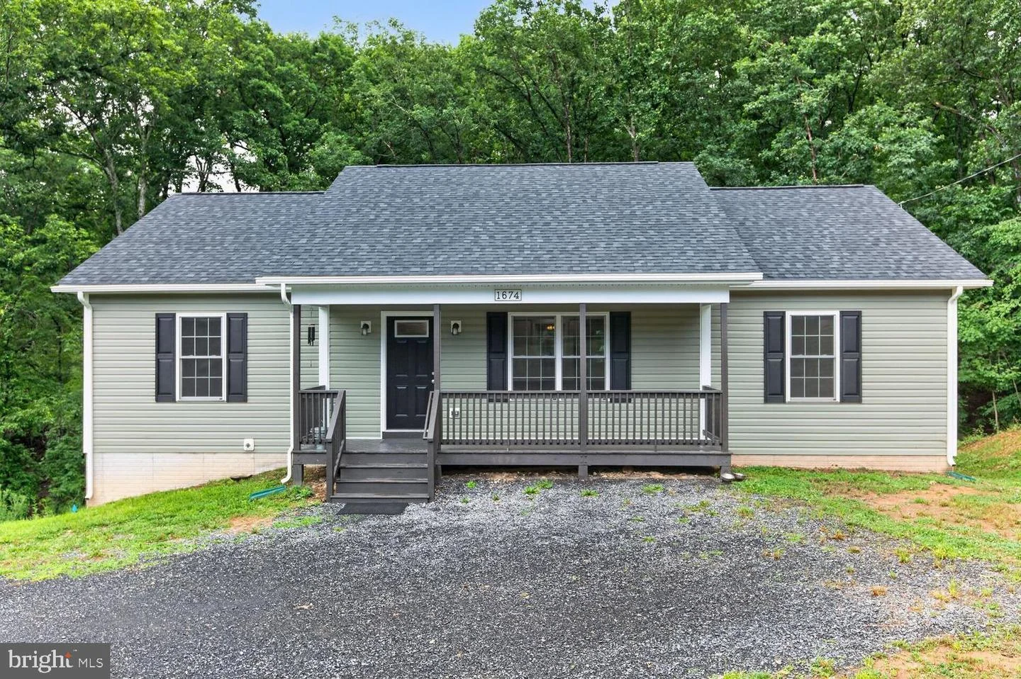 1674 Western Lane