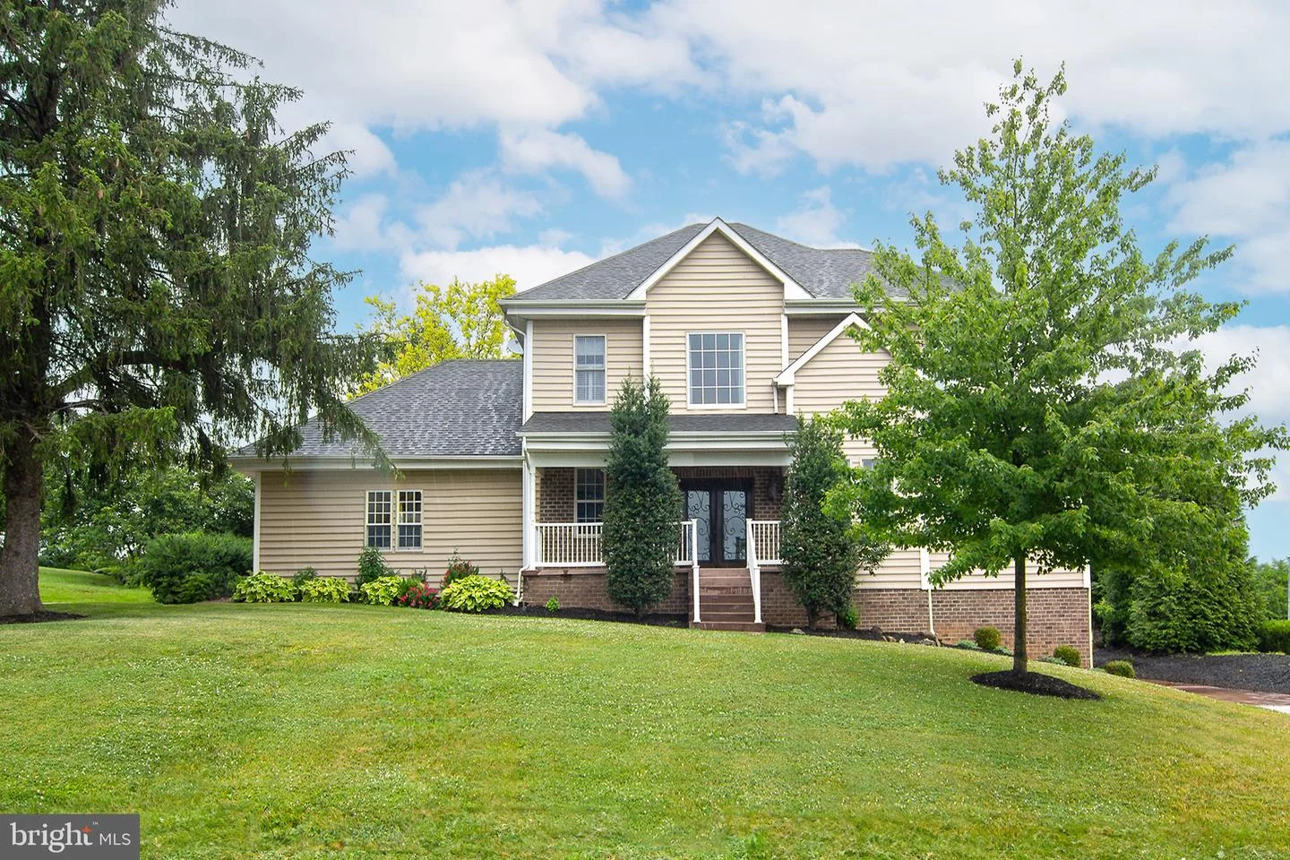 2803 Hilltop Drive