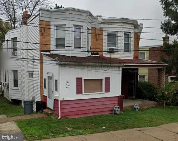 134 Chester Pike