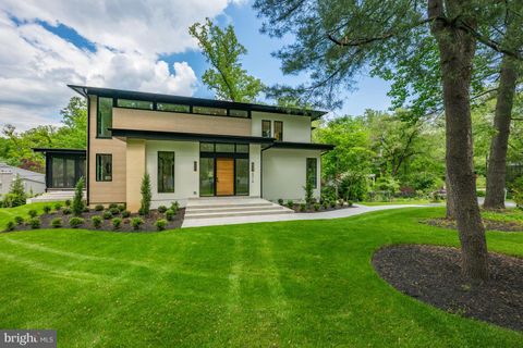 6018 Woodland Terrace McLean VA 22101