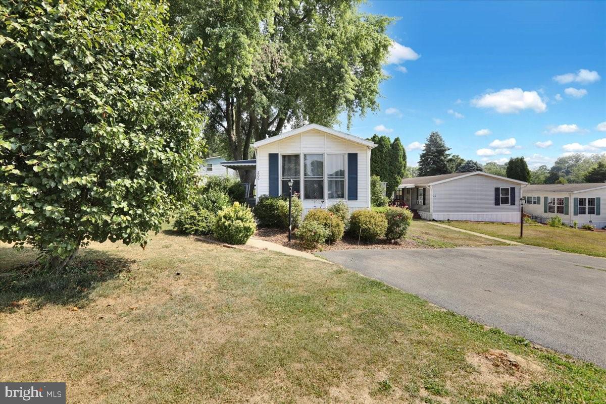 View Lancaster, PA 17603 mobile home