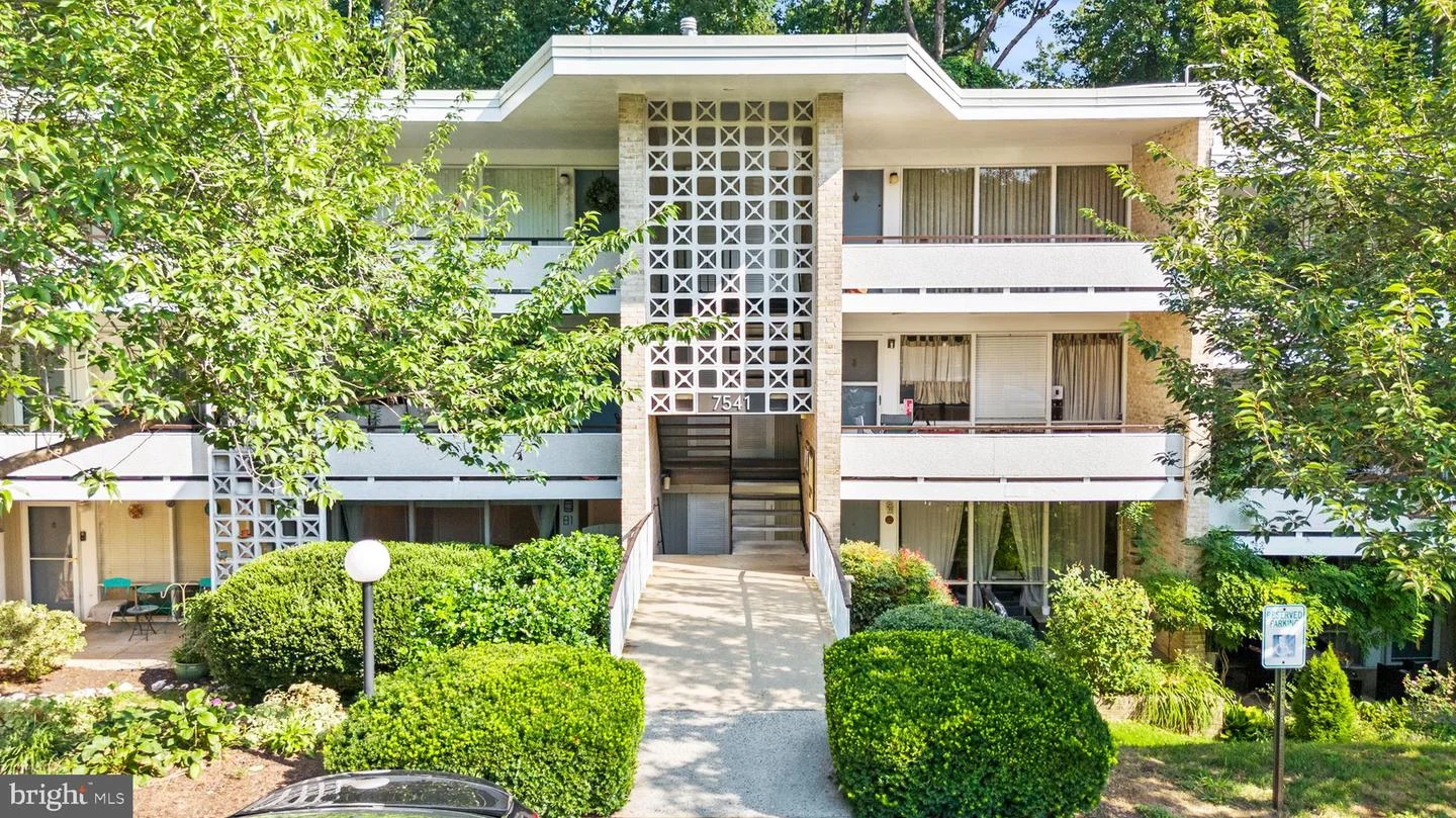 7541 Spring Lake Drive Unit UNIT #B-1