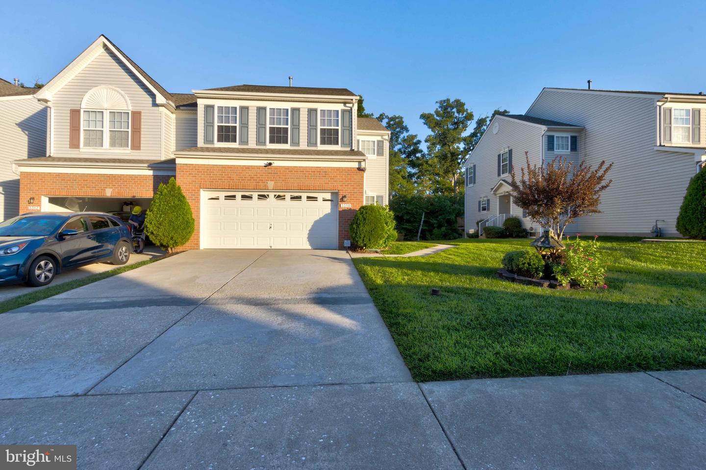 Photo 2 of 36 of 3310 Woodspring Dr townhome
