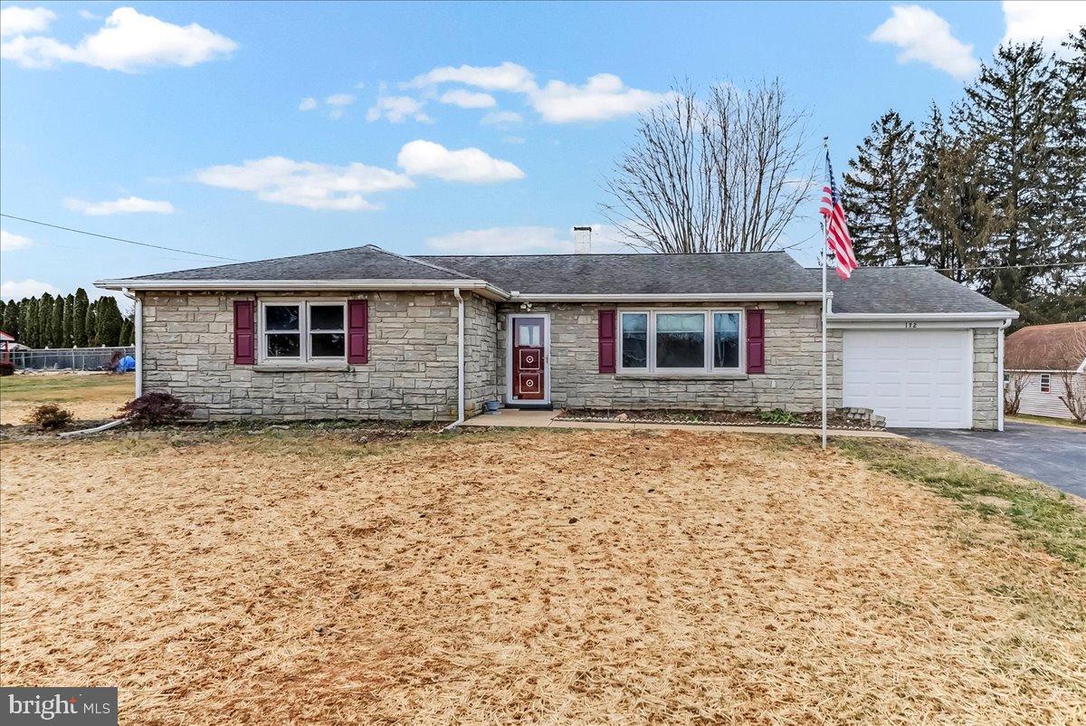 172 Hilltop Dr