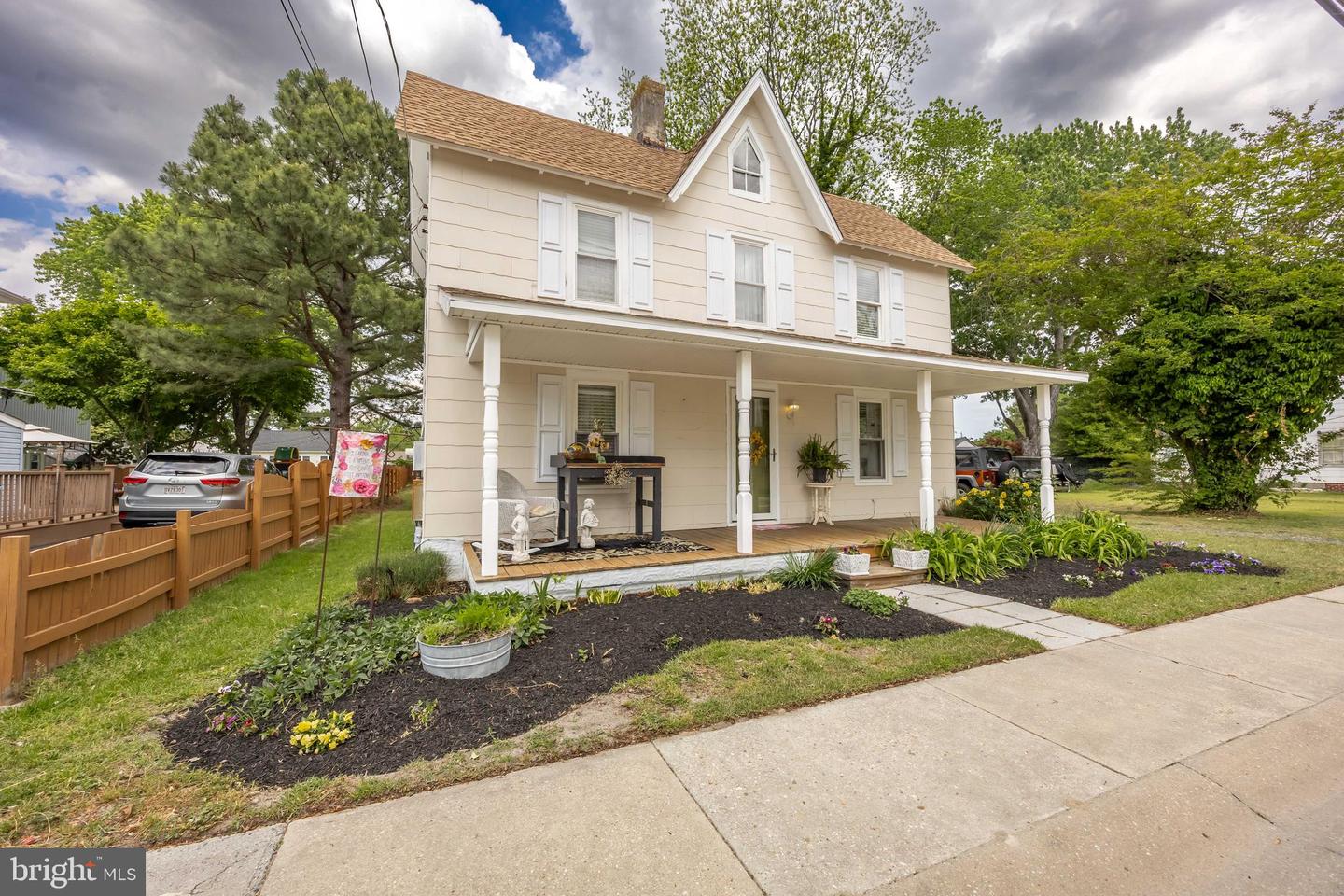 Listing image 1