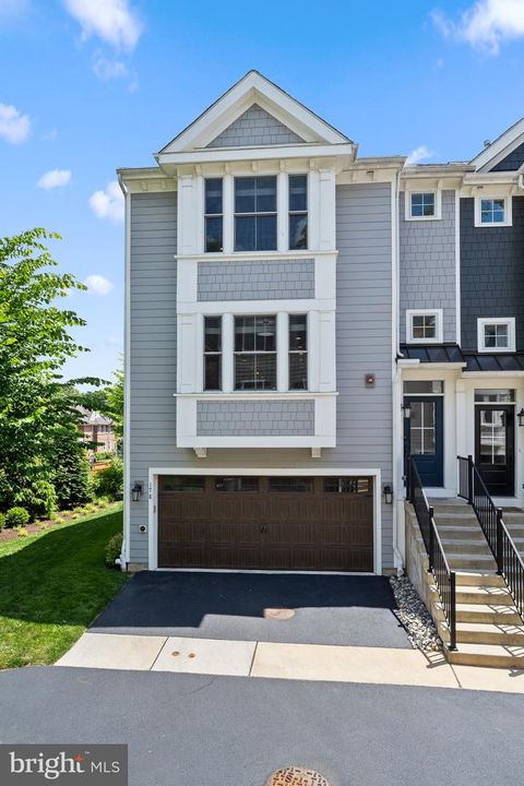 Townhouse in Ardmore PA 178 Cricket AVENUE.jpg