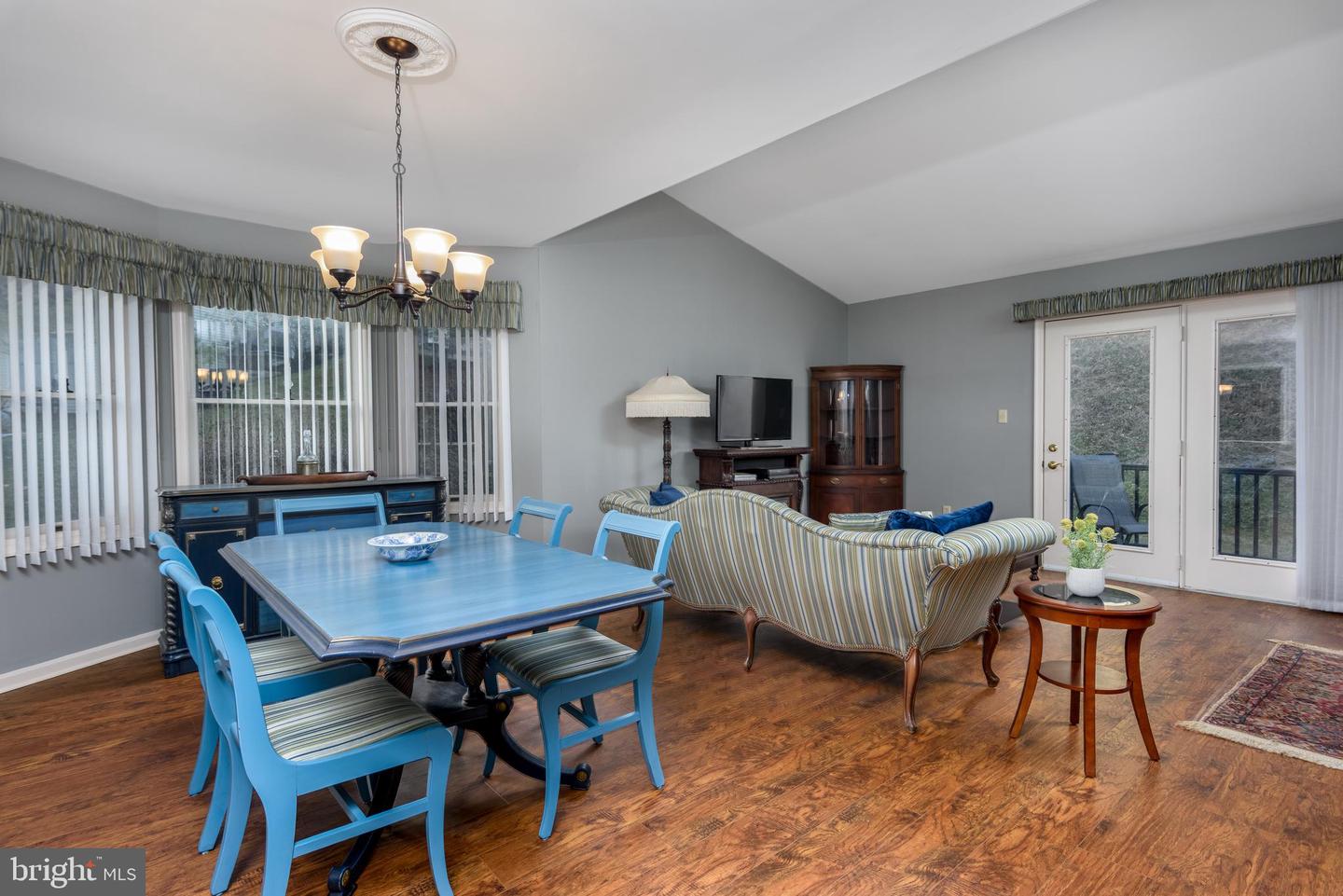 Photo 10 of 26 of 1089 Birch Knoll Dr townhome