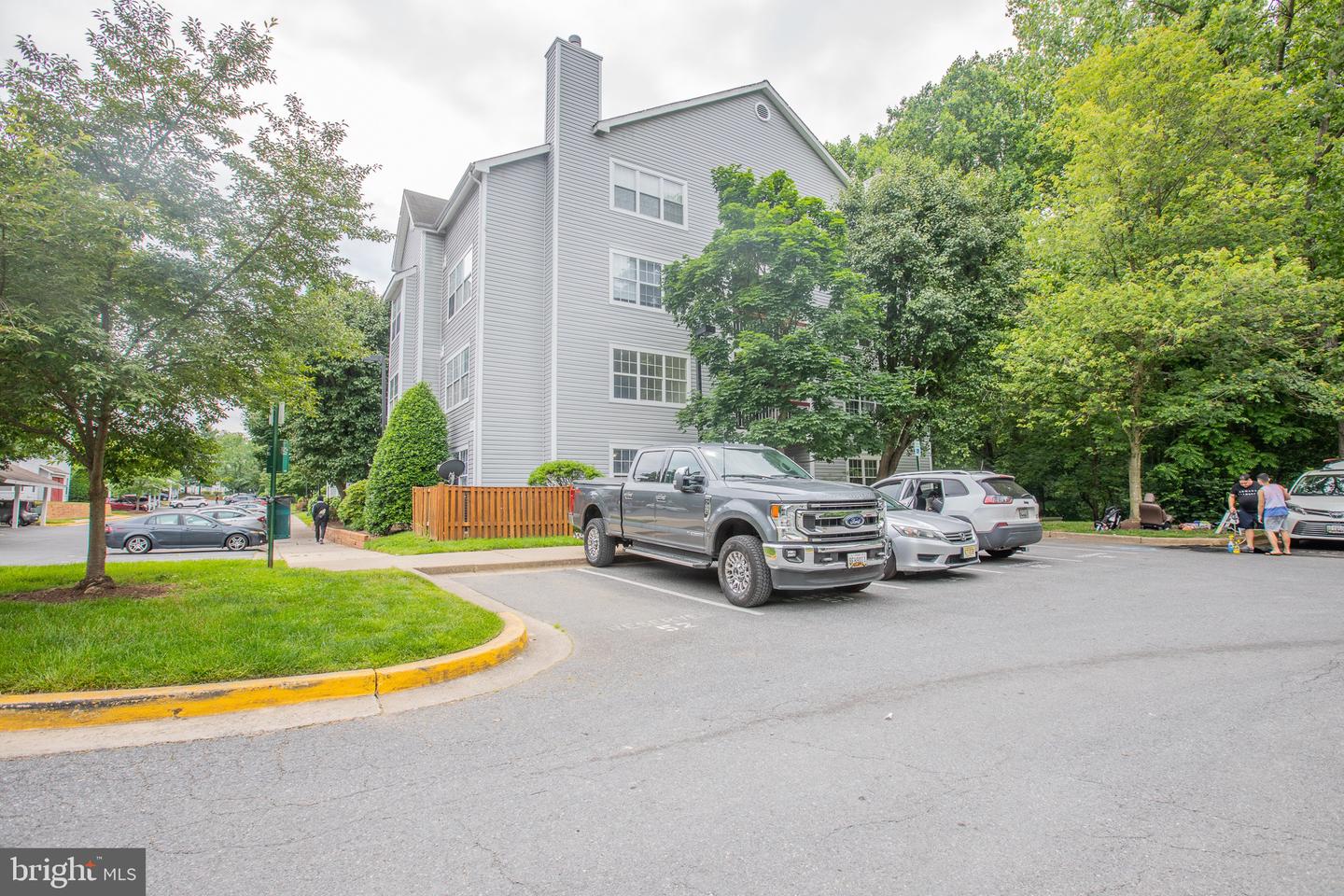View GAITHERSBURG, MD 20879 condo