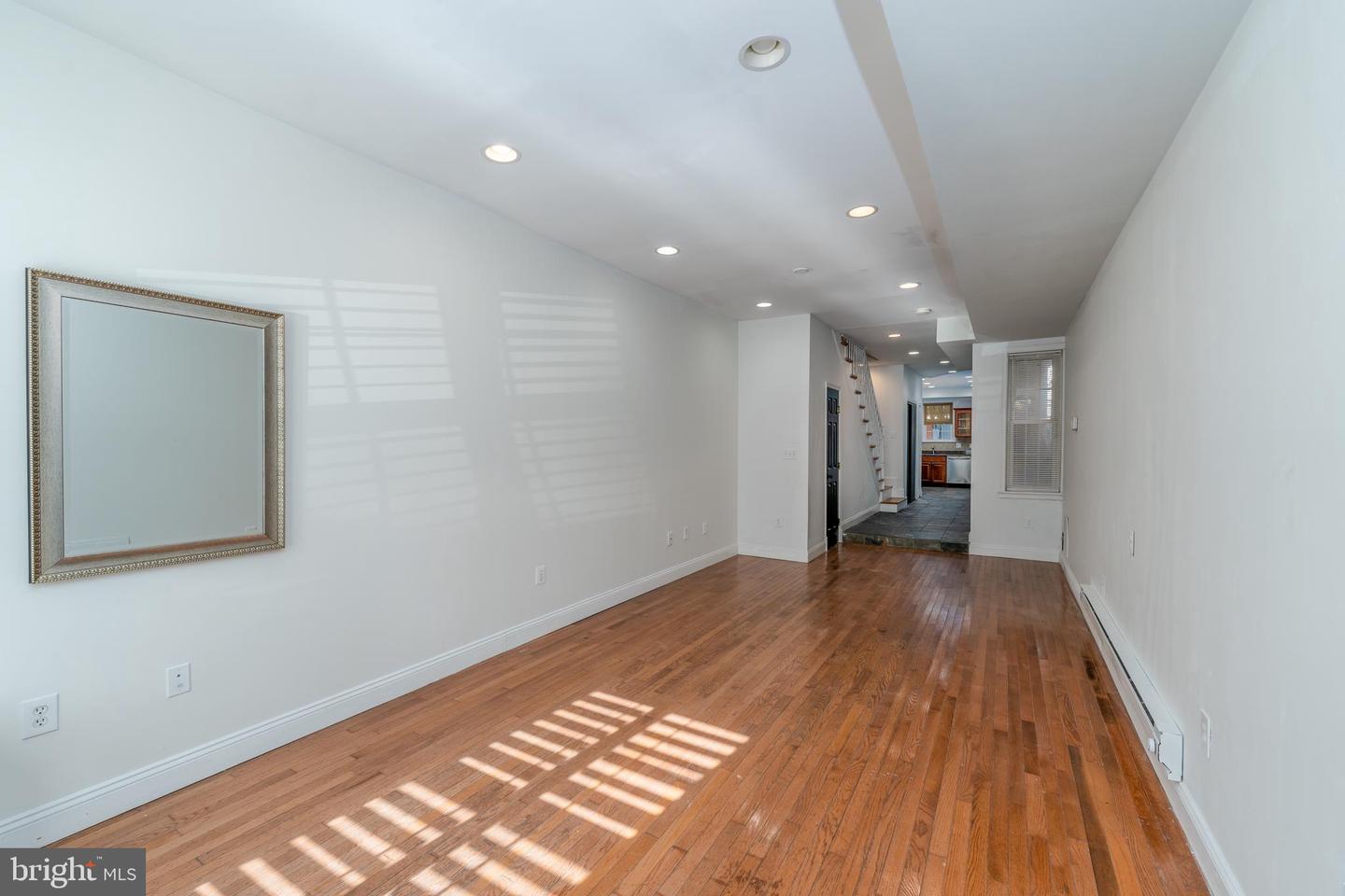 Photo 7 of 49 of 1924 Aliceanna St townhome