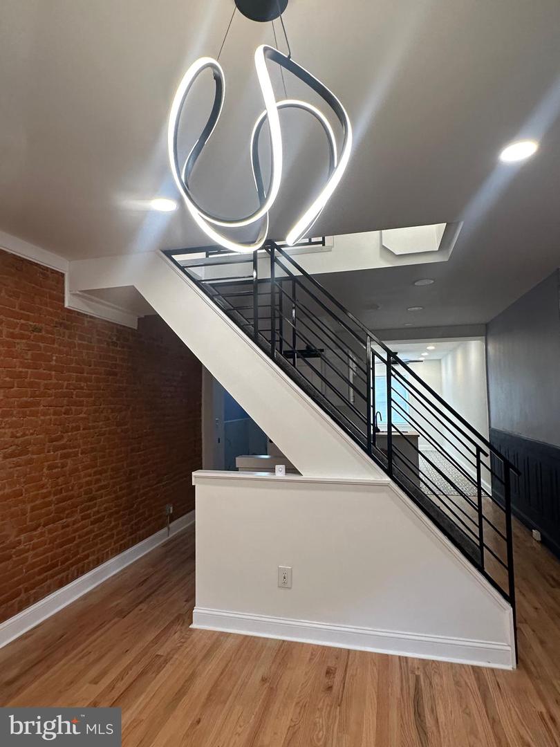 View Philadelphia, PA 19125 townhome