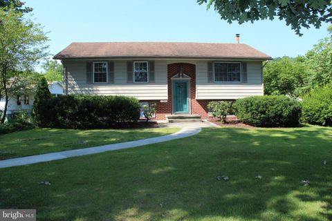 Single Family Residence in Cumberland MD 15003 Potomac STREET.jpg