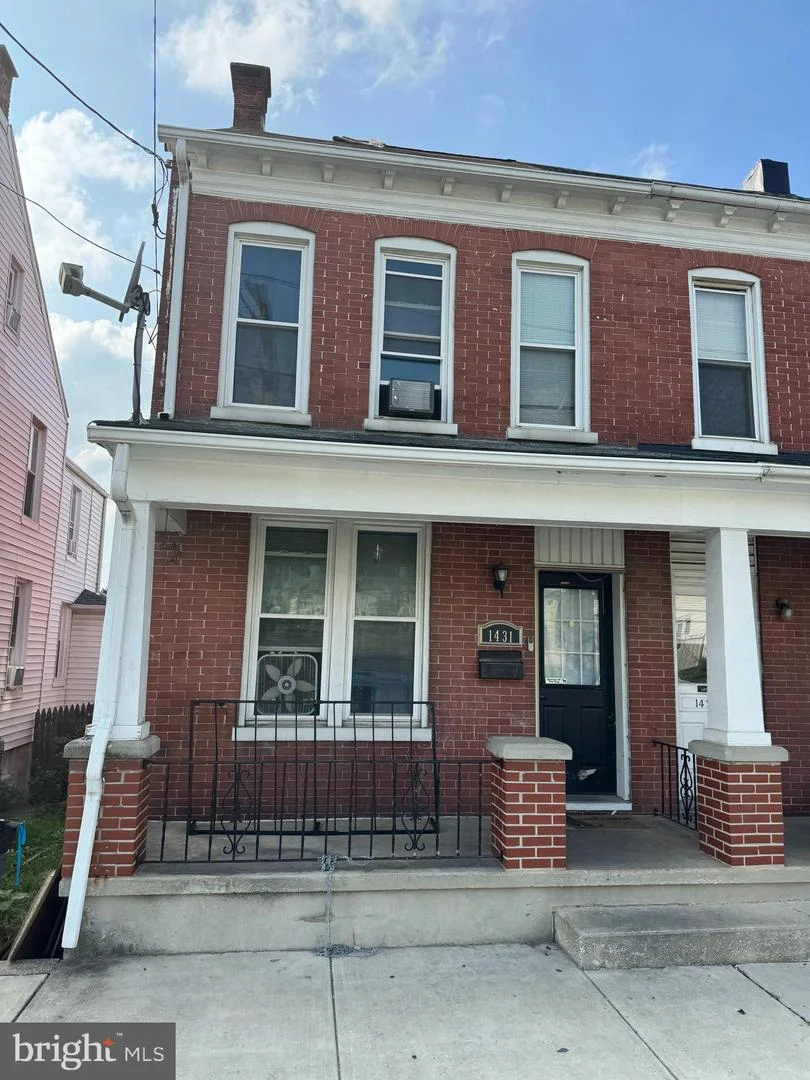 1431 W King Street