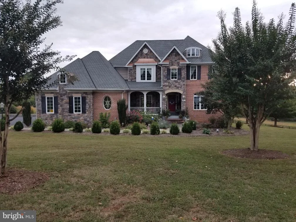 9471 Little Skyline Drive