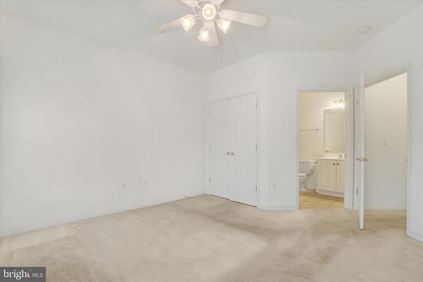 Photo 12 of 26 of 1895 Deerfield Dr townhome