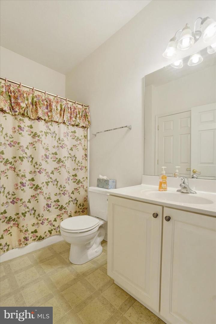 Photo 14 of 26 of 1895 Deerfield Dr townhome