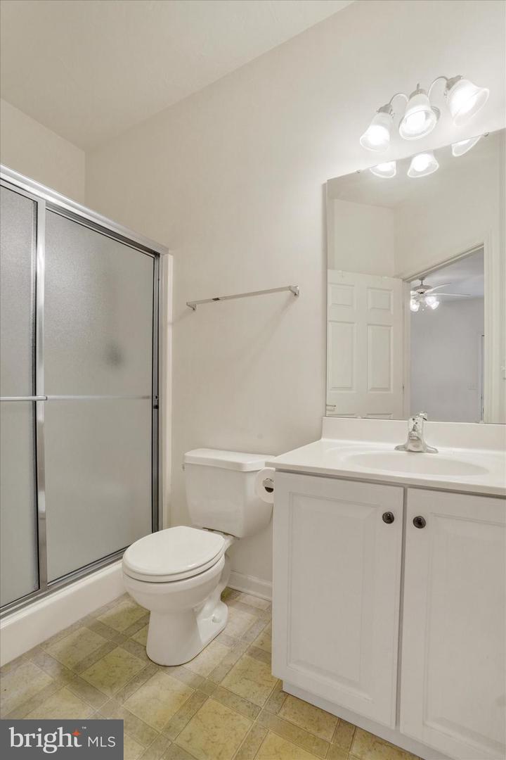 Photo 13 of 26 of 1895 Deerfield Dr townhome