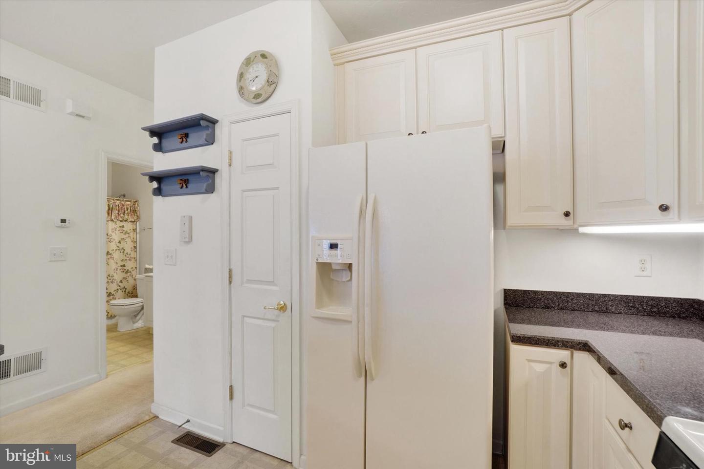 Photo 8 of 26 of 1895 Deerfield Dr townhome