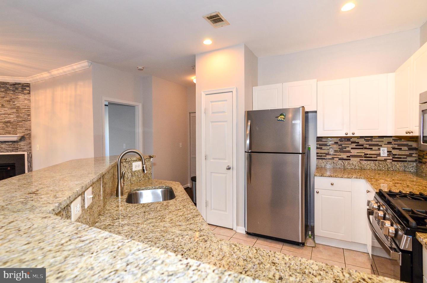 Photo 9 of 31 of 11317 Aristotle Dr #310 condo