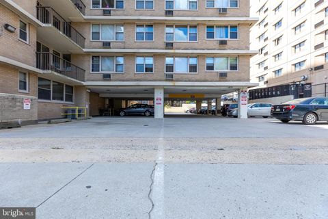 Condominium in Wilmington DE 1301 Harrison STREET 17.jpg