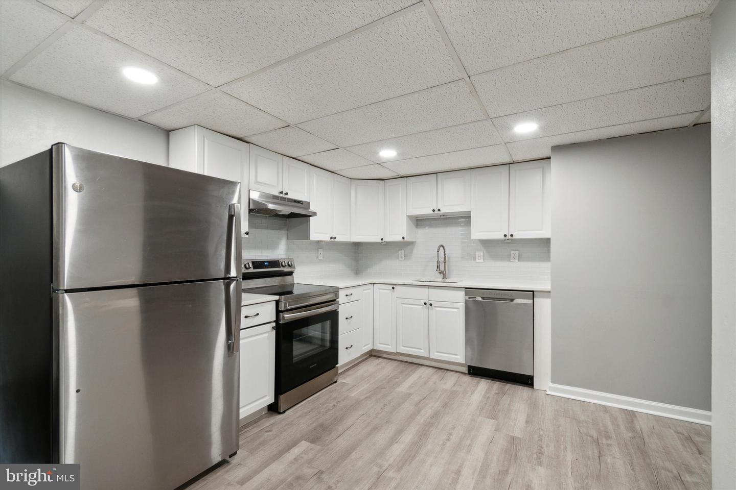 Photo 5 of 15 of 2122 Forest Ln #D2 condo