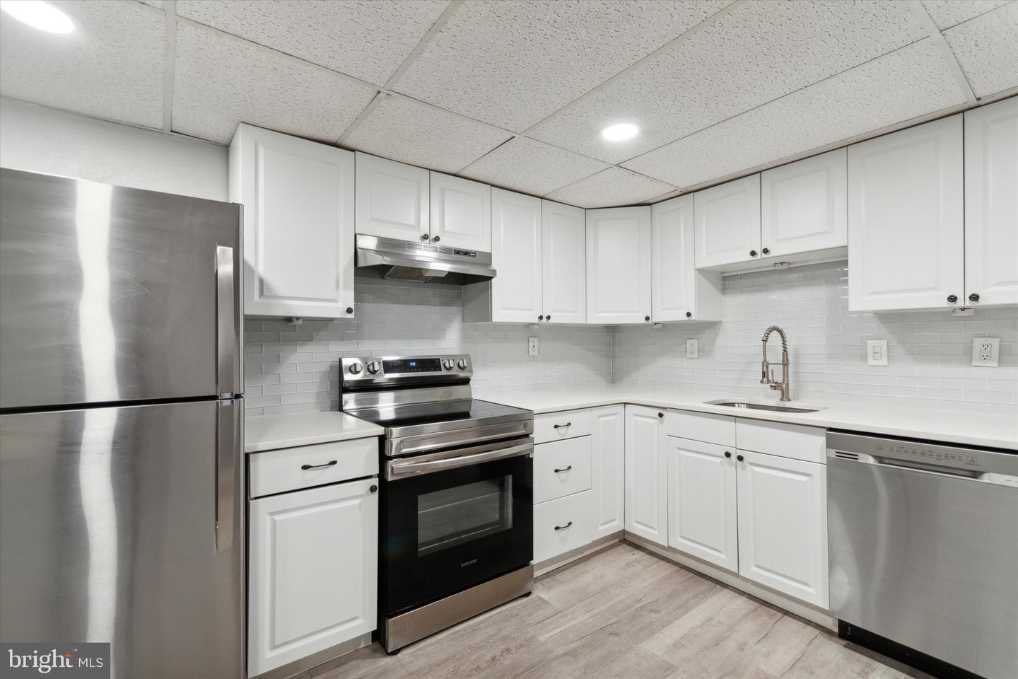 Photo 6 of 15 of 2122 Forest Ln #D2 condo