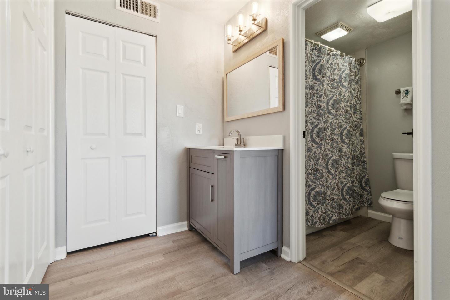 Photo 12 of 15 of 2122 Forest Ln #D2 condo
