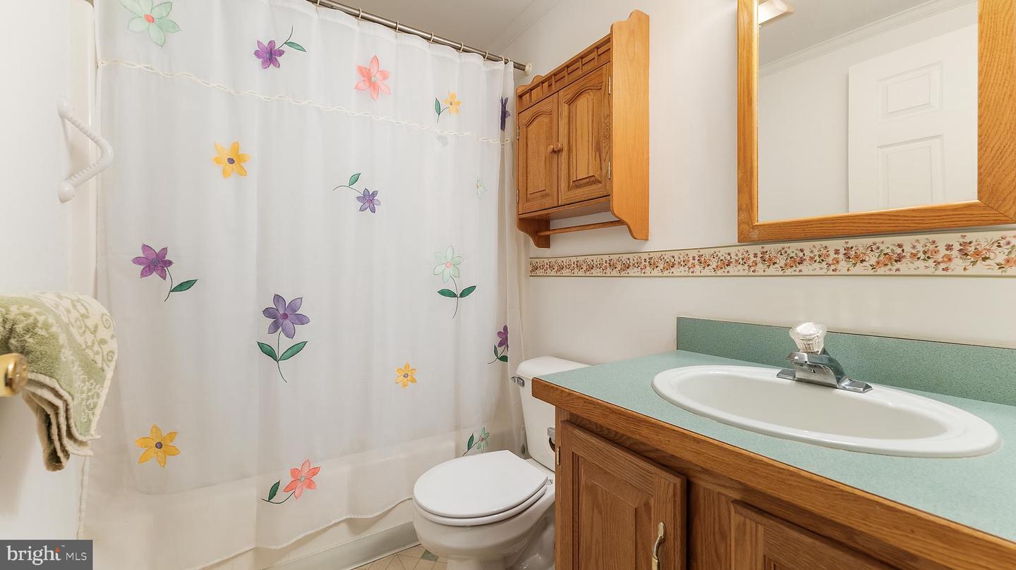 Photo 8 of 29 of 605 Plymouth Lndg #605 mobile home